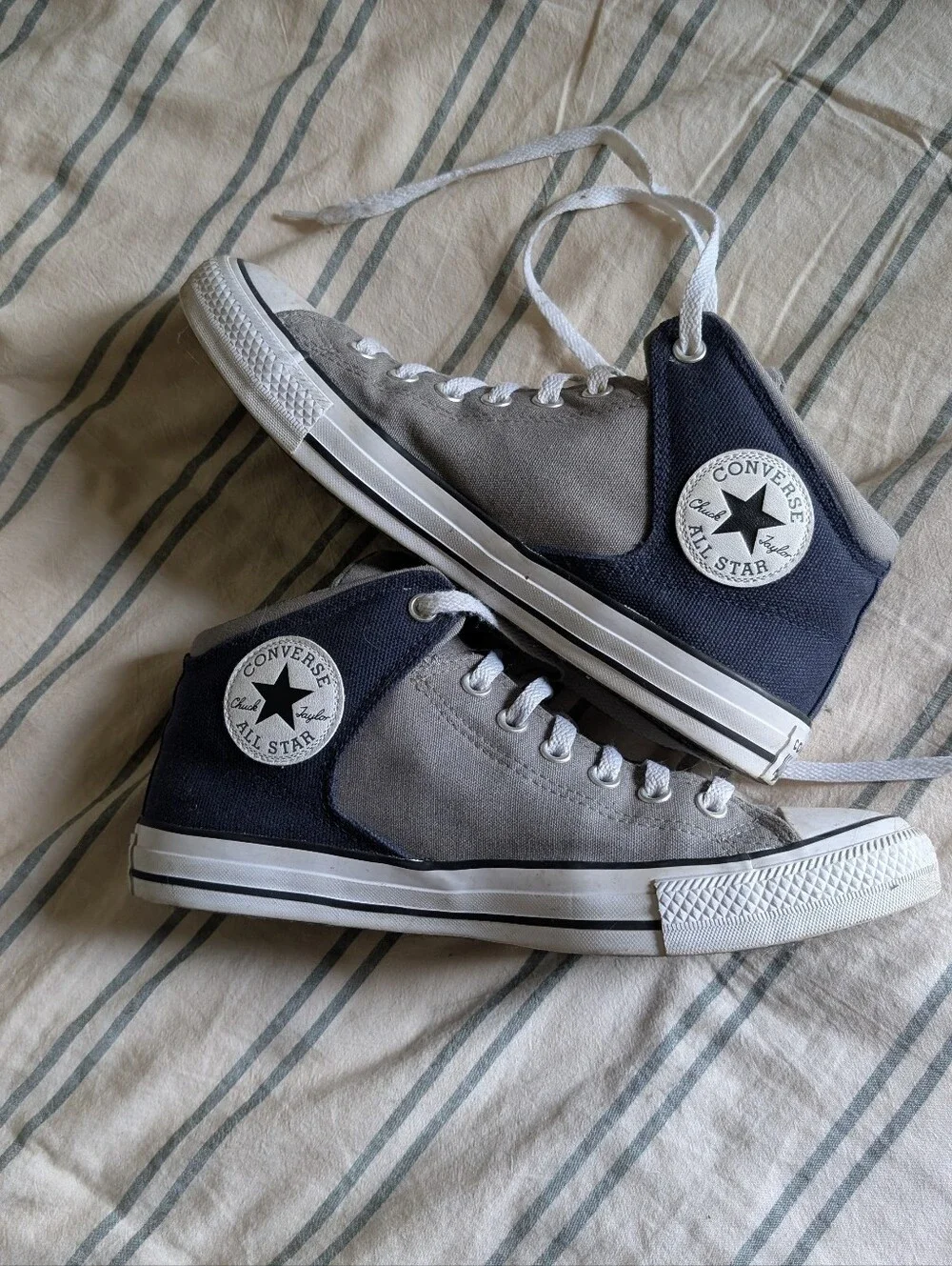 Converse All Star High Top Sneakers Size 9